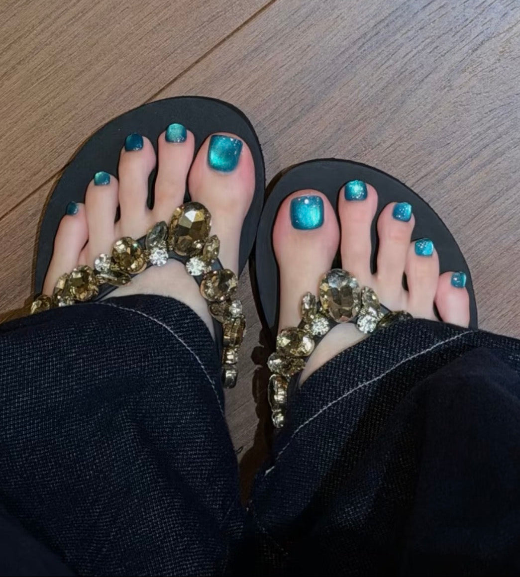 < Forêts norvégiennes > – Full Size Set Press-on Nails Handmade for feet