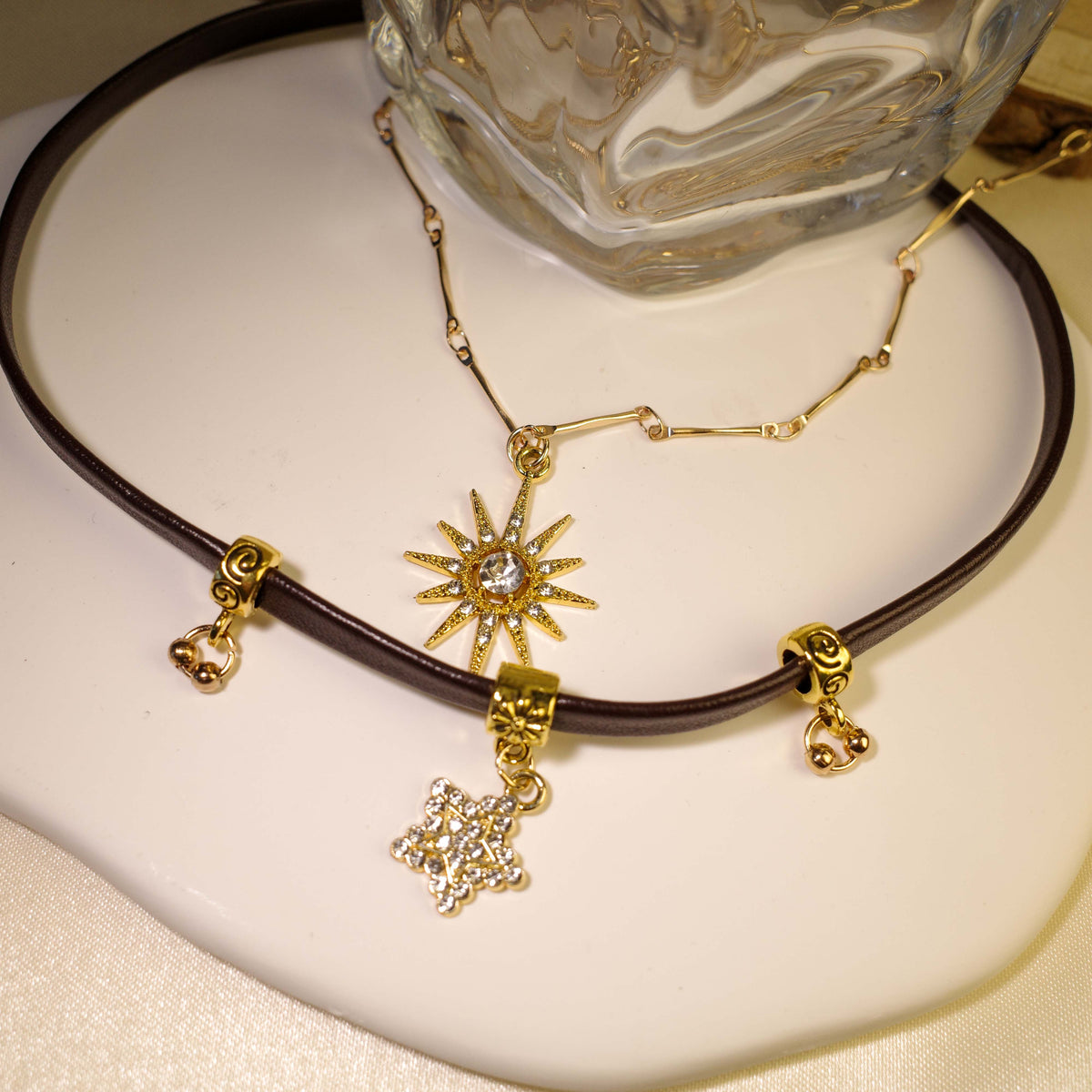 Edgy Starburst PU Choker 2-Piece Set