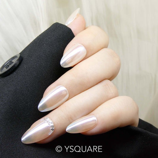 < Almond Pearl >