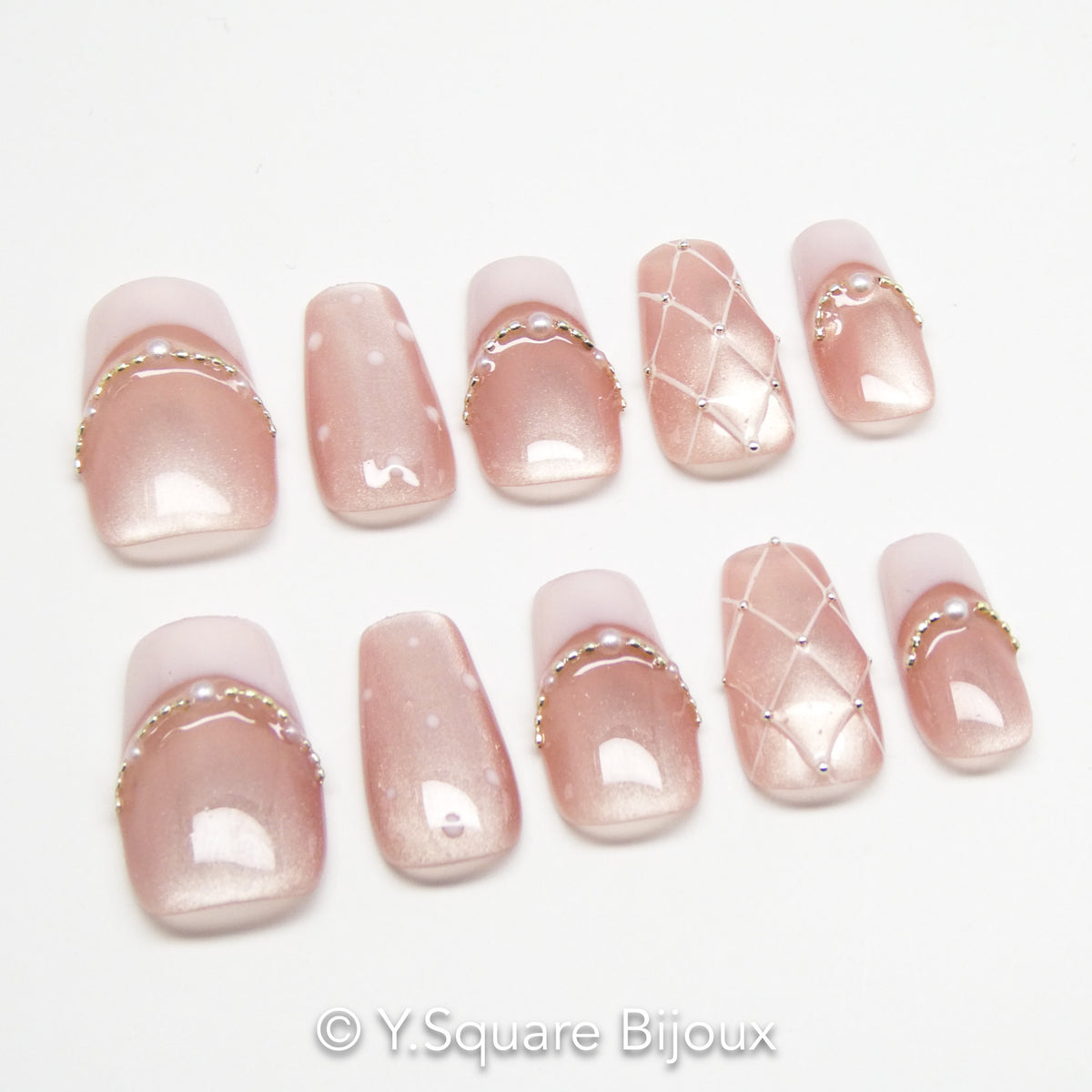 < Ballerina >