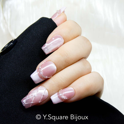 < Ballerina >