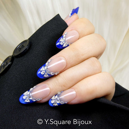 < Glam >