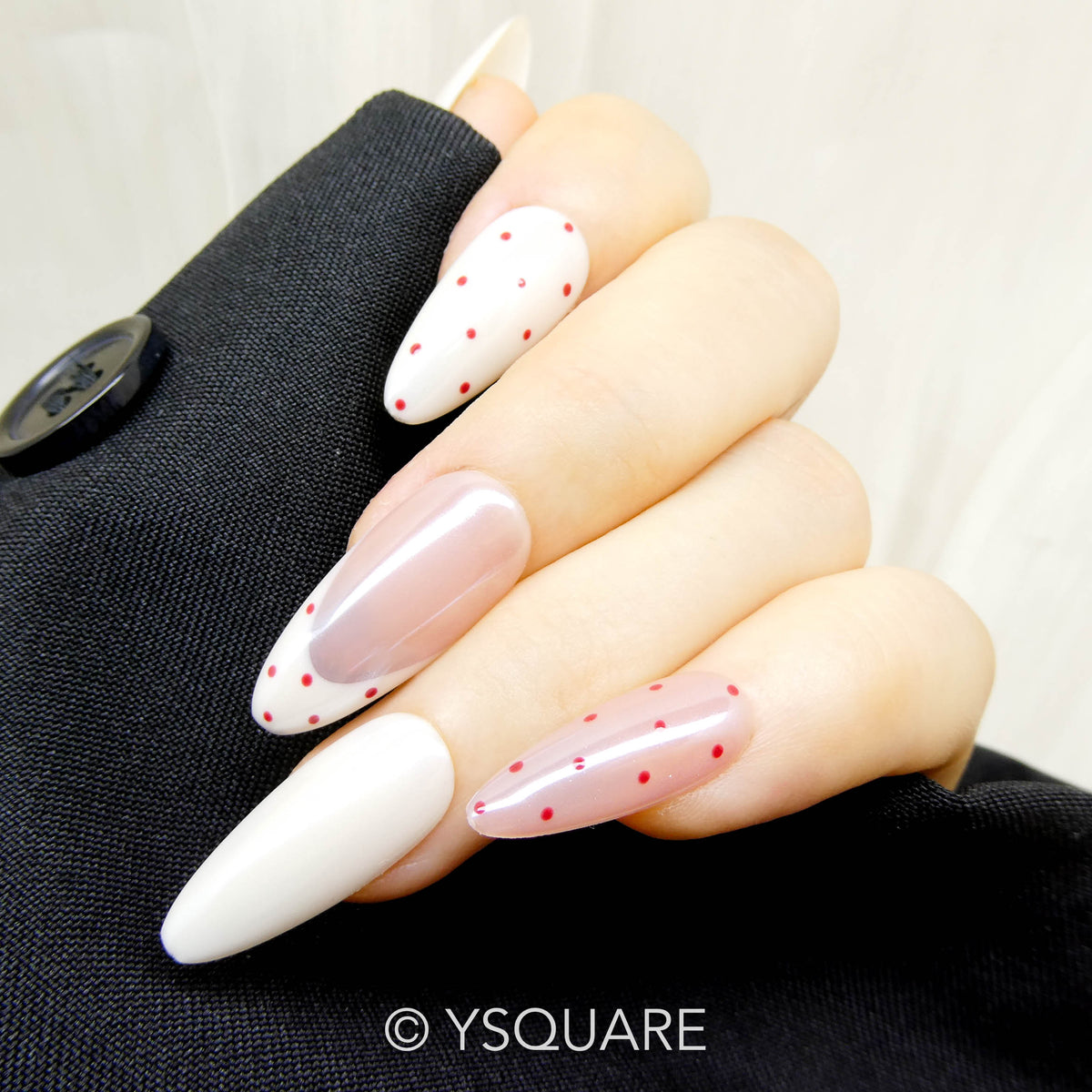< Cream Cherry >