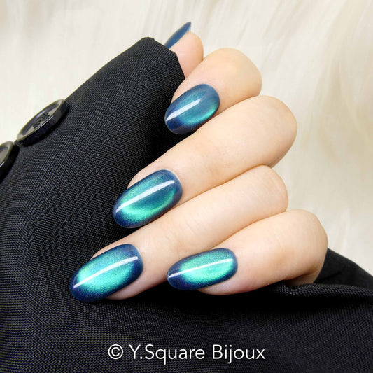< Forêts norvégiennes >Y.Square Faux Ongles Fait Main Réutilisables