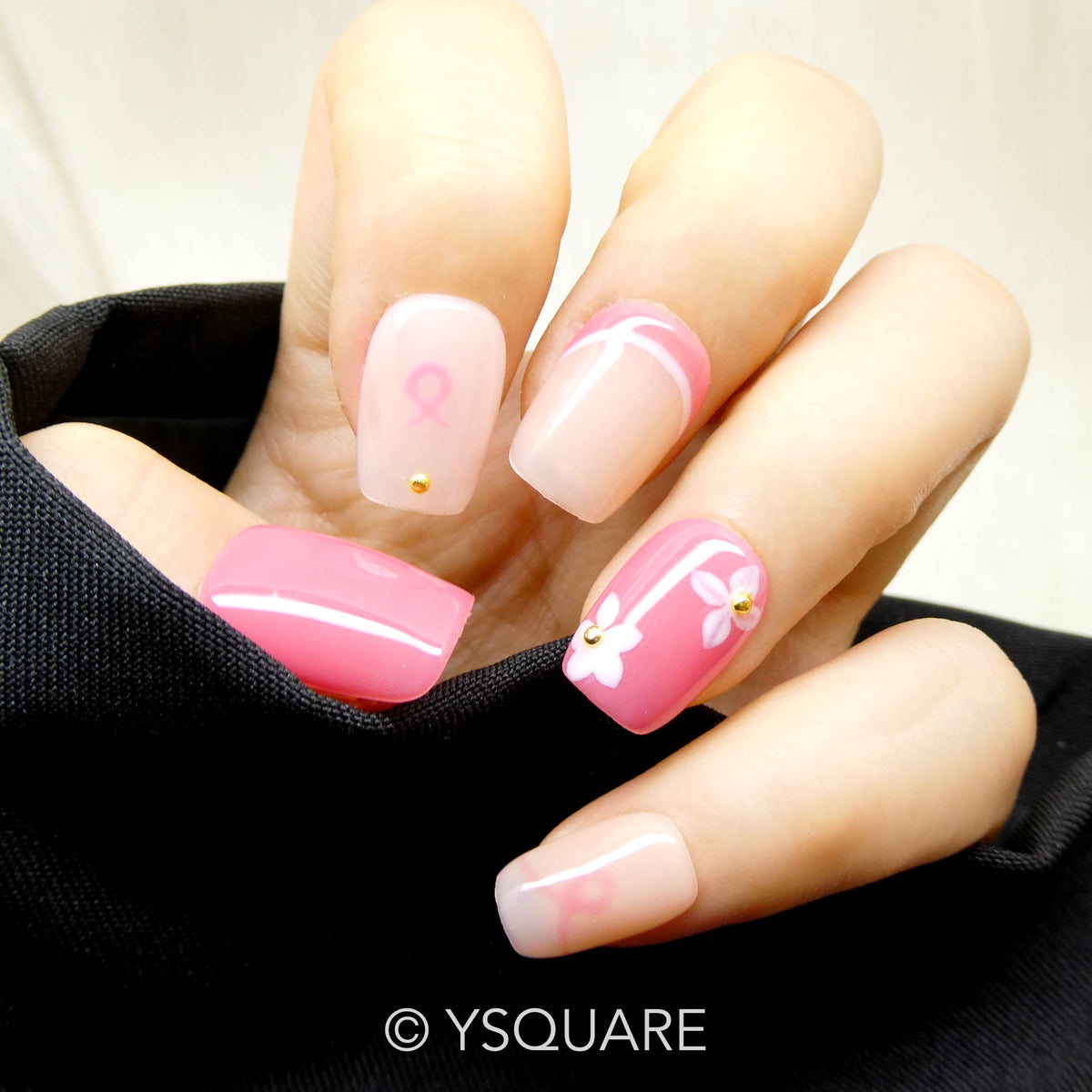 < Octobre Rose >