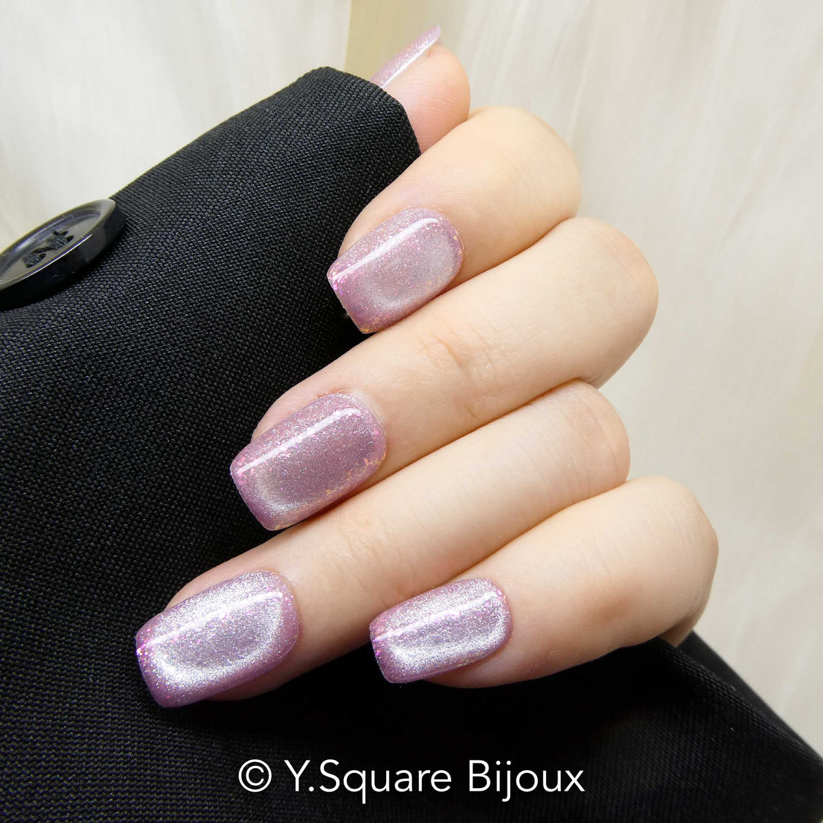< Quartz Rose >