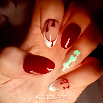 < Vampiresse >