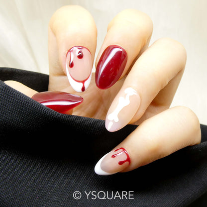 < Vampiresse >