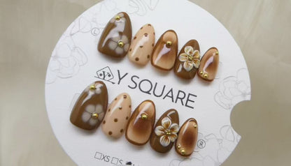 < Marrons chauds >
